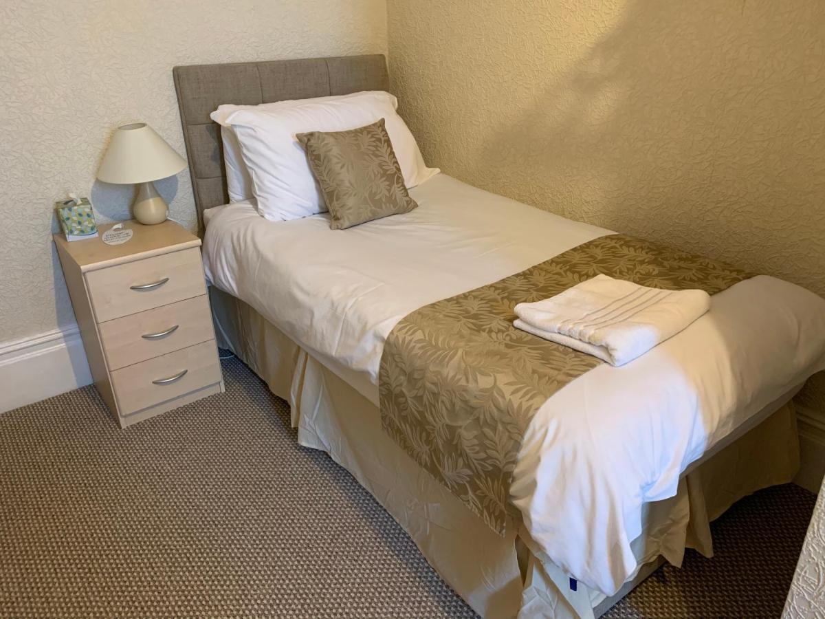 Sharn Bek Hotel Blackpool Bagian luar foto